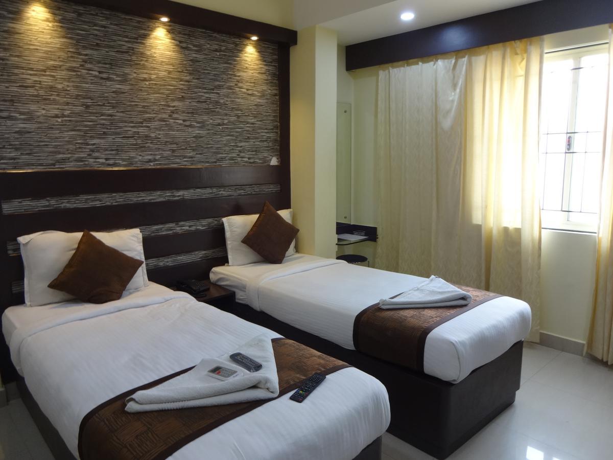 Hotel White Mount Madras Buitenkant foto
