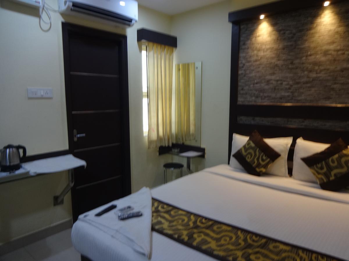 Hotel White Mount Madras Buitenkant foto