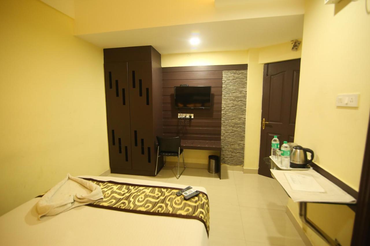Hotel White Mount Madras Buitenkant foto