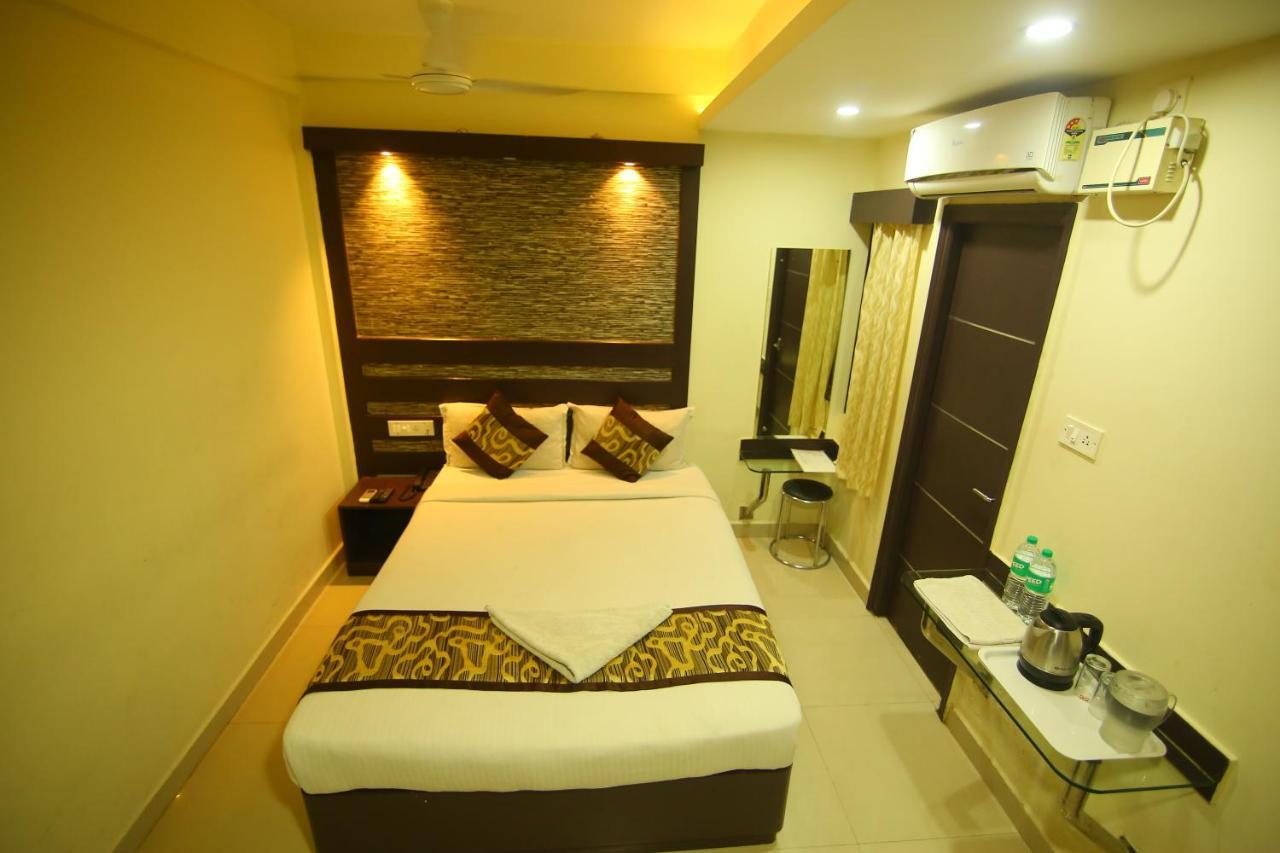 Hotel White Mount Madras Buitenkant foto